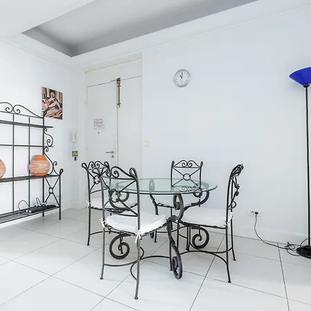 Wonderful And Bright Close To Everything Apartman *